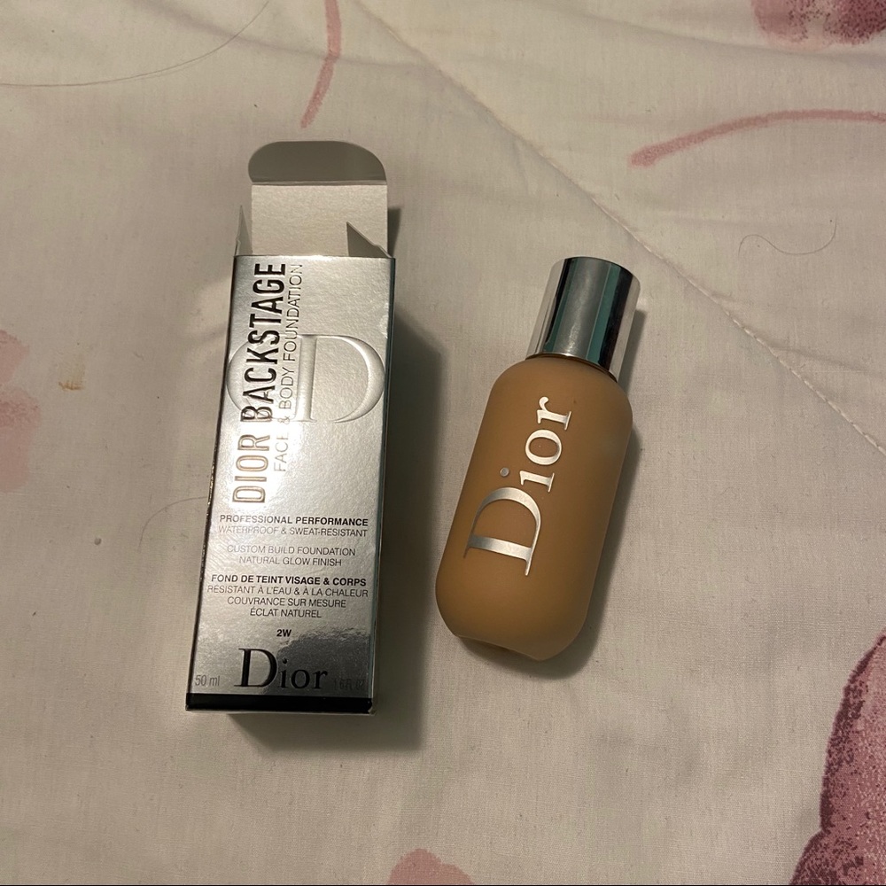 Dior BACKSTAGE Face & Body Foundation in 2W